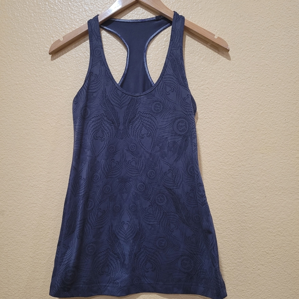 Lululemon 6 tak top - Picture 7 of 10